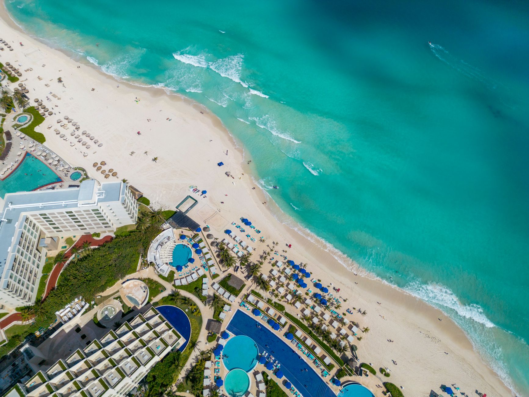 https://www.pexels.com/@israwmx